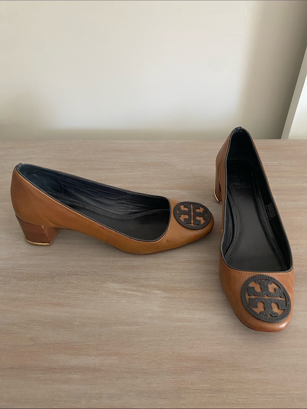 Tory Burch Cognac Leather Low Block Heel Pumps with Logo Medallion
